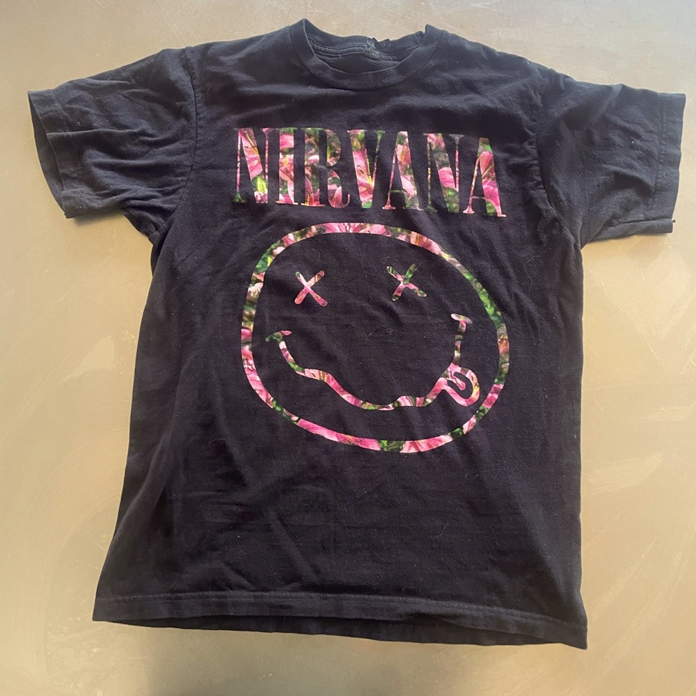Nirvana Crooked Smile Floral Black Band T Shirt Size Small Kurt Cobain Tultex